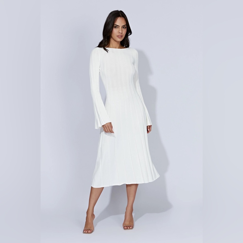 Meshki Juniper Flare sleeve Alexandra Dress Sz M